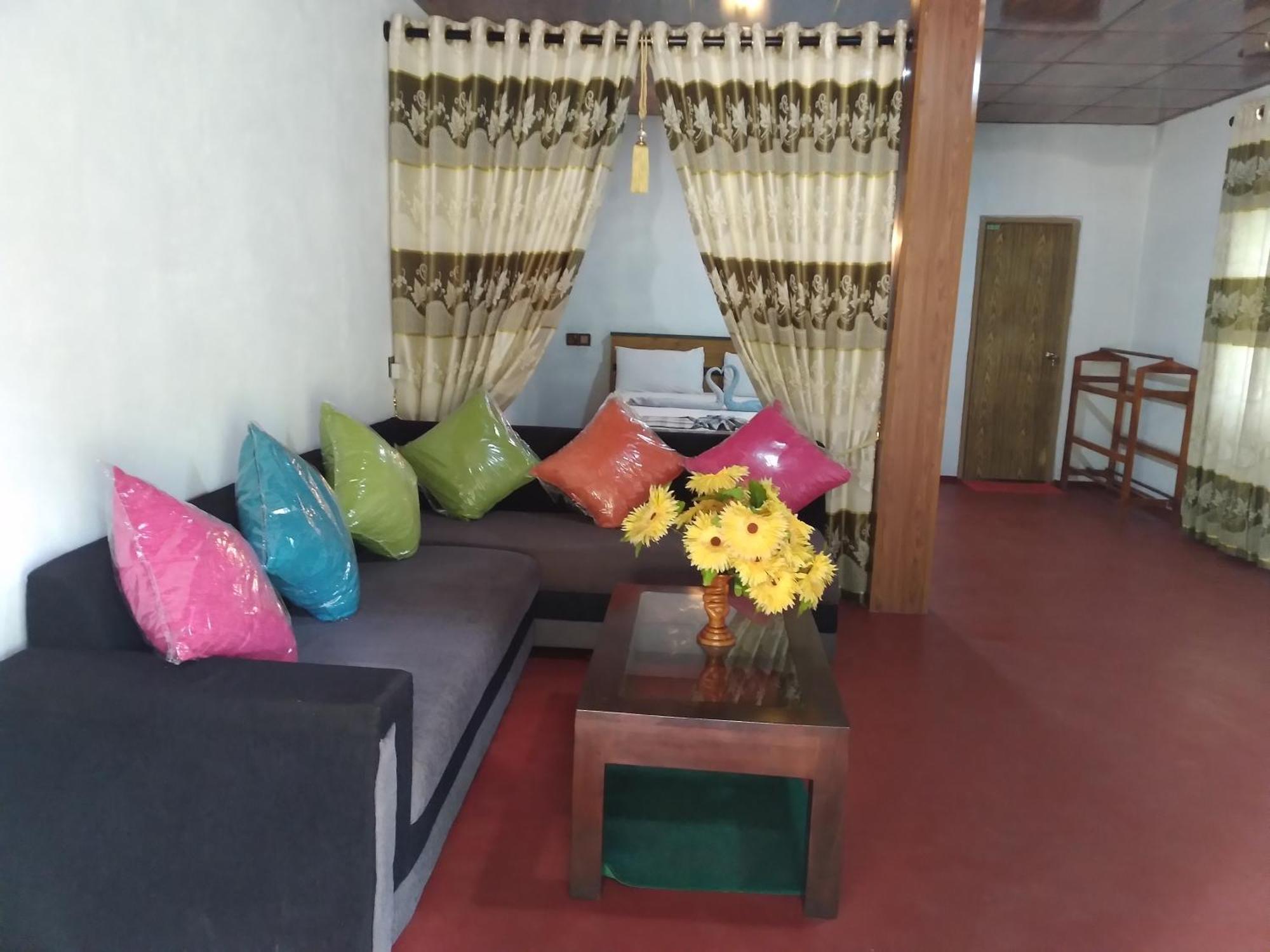 Soma Cabana, Homestay & Restaurant Tangalle Exterior photo
